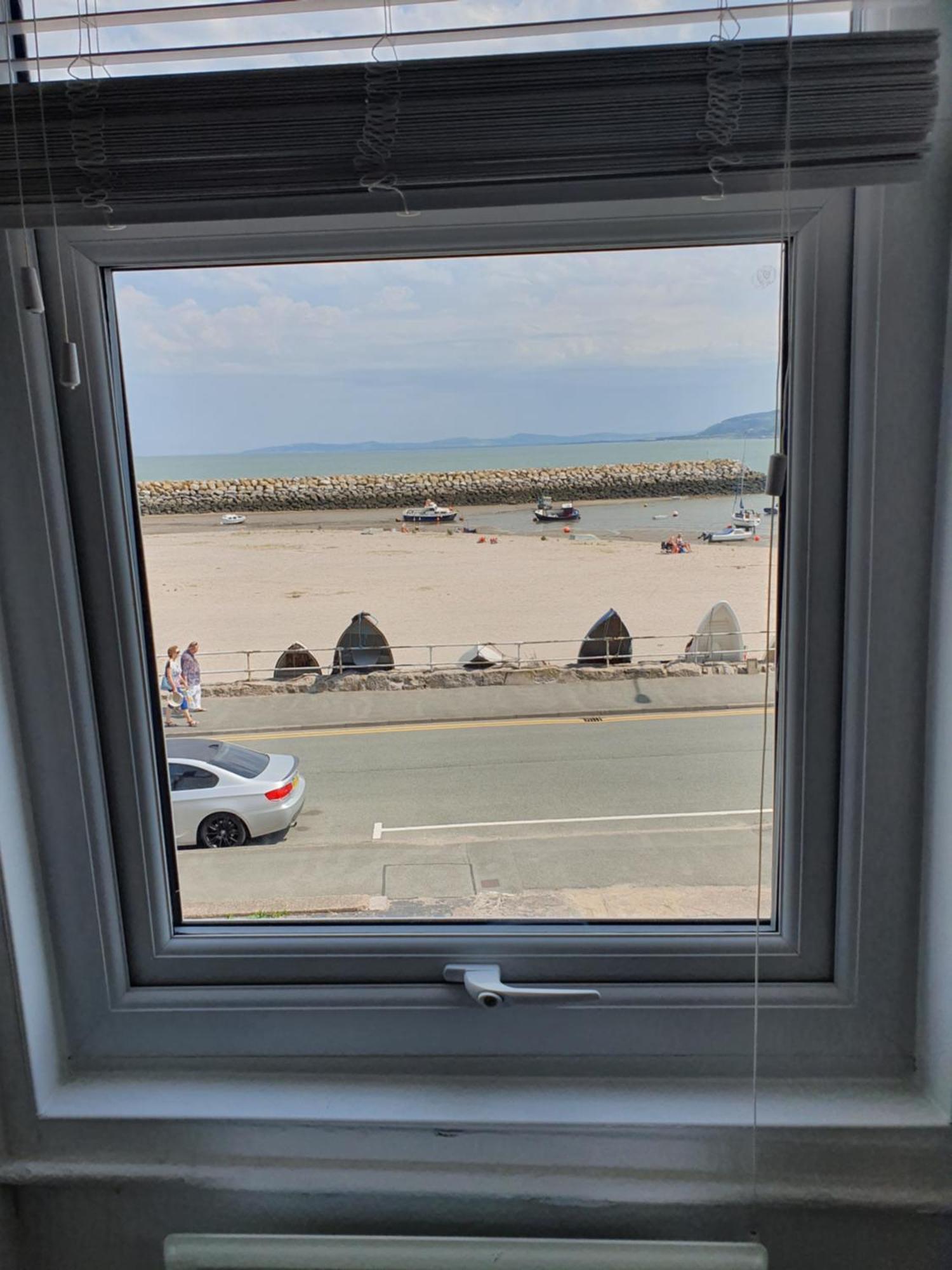 3 Harbour Views Apartment Rhos-on-Sea Exterior photo