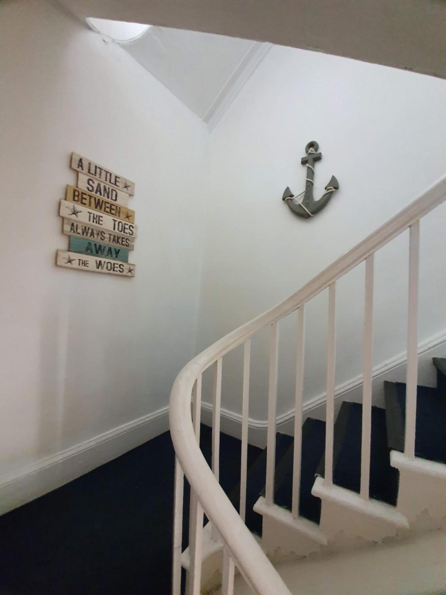 3 Harbour Views Apartment Rhos-on-Sea Exterior photo